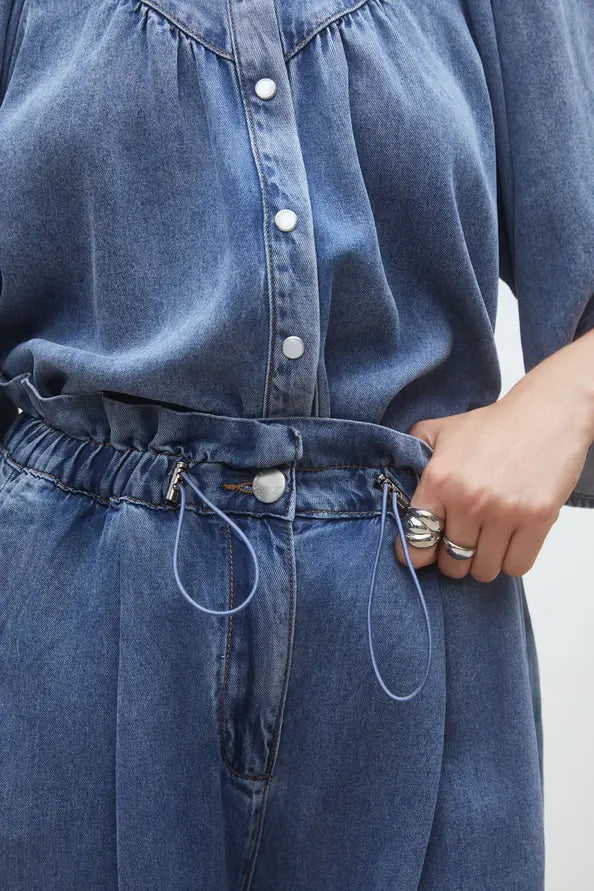 Reese Oversized High-Waisted Jeans