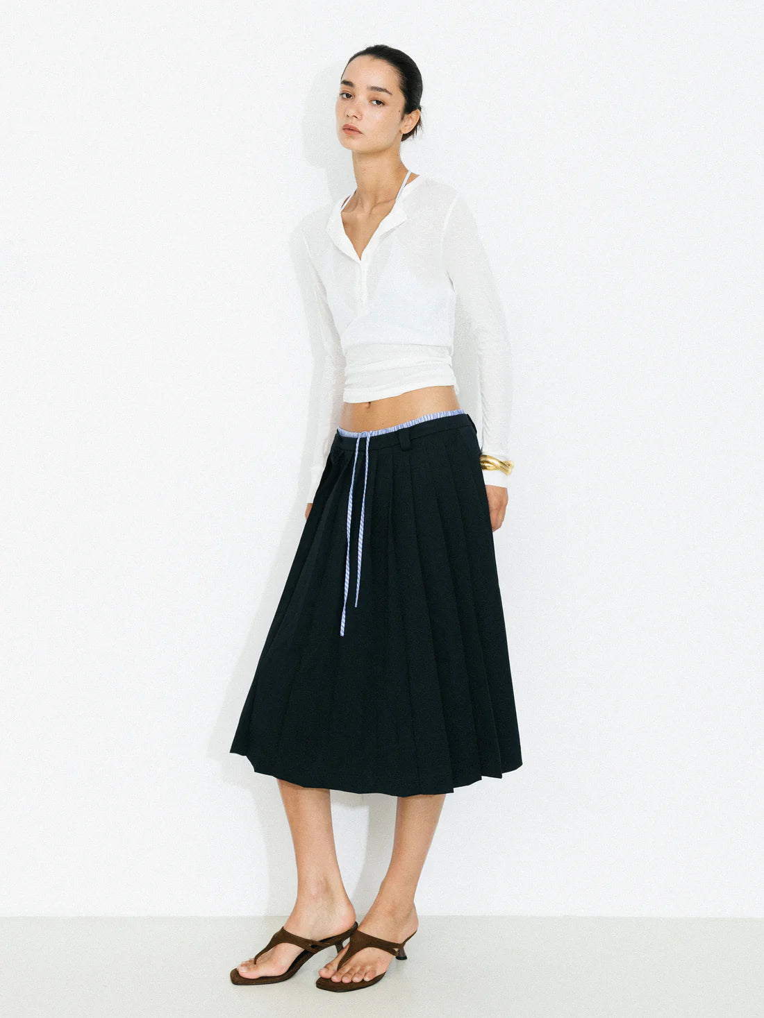 Double Waistband Contrast Pleated Skirt in Navy