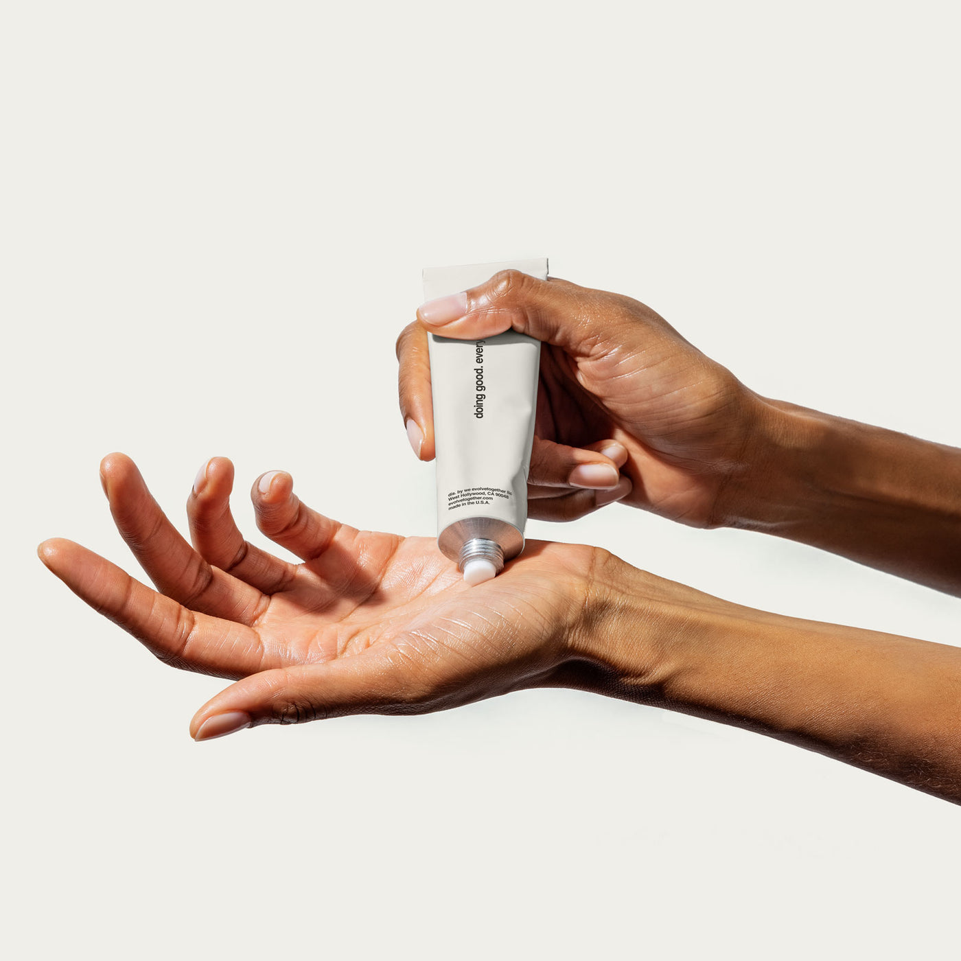 Hydrating Hand Cream in Monaco — view 4