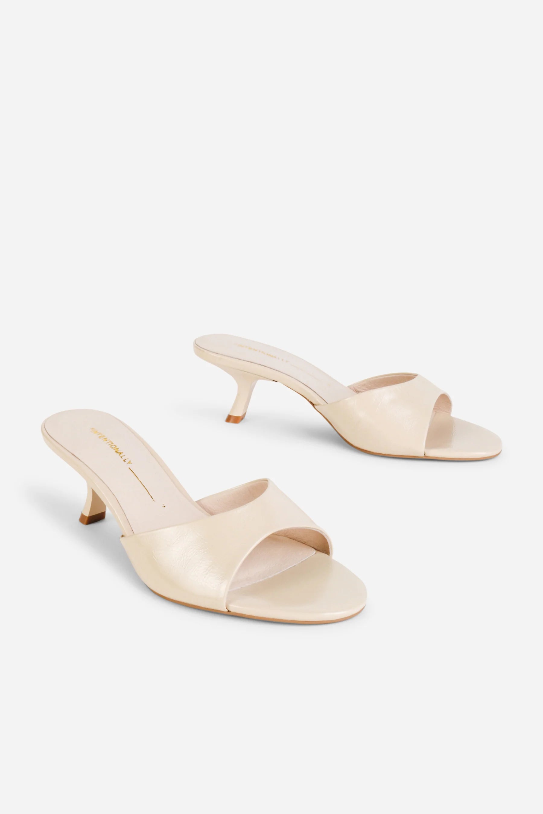 Given Kitten Heel in Cream
