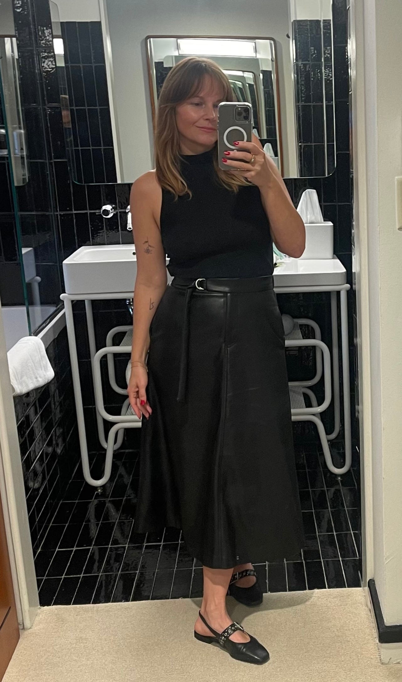 Floyd Vegan Leather Skirt in Noir