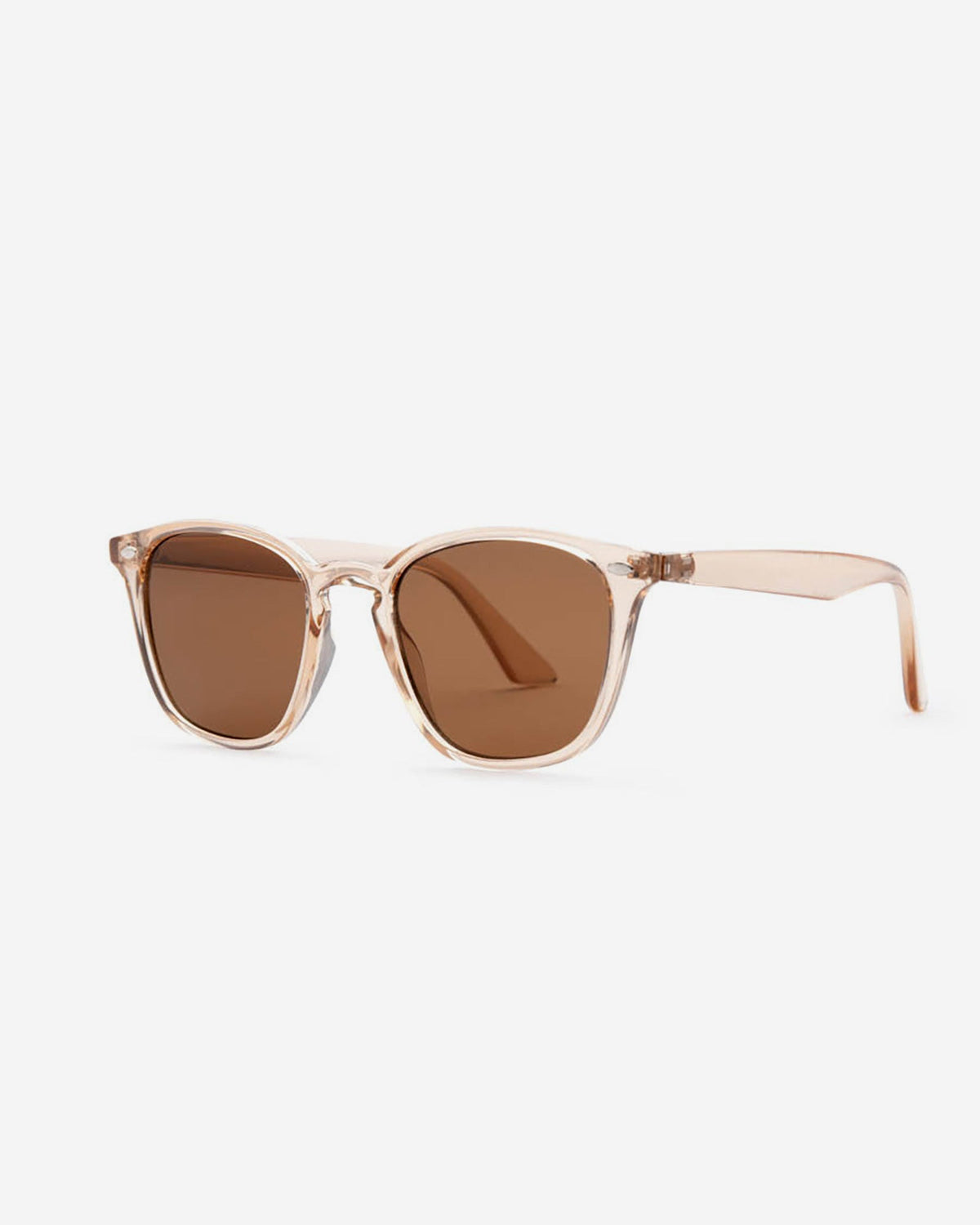 The Chelsea Sunglasses in Prosecco — angle