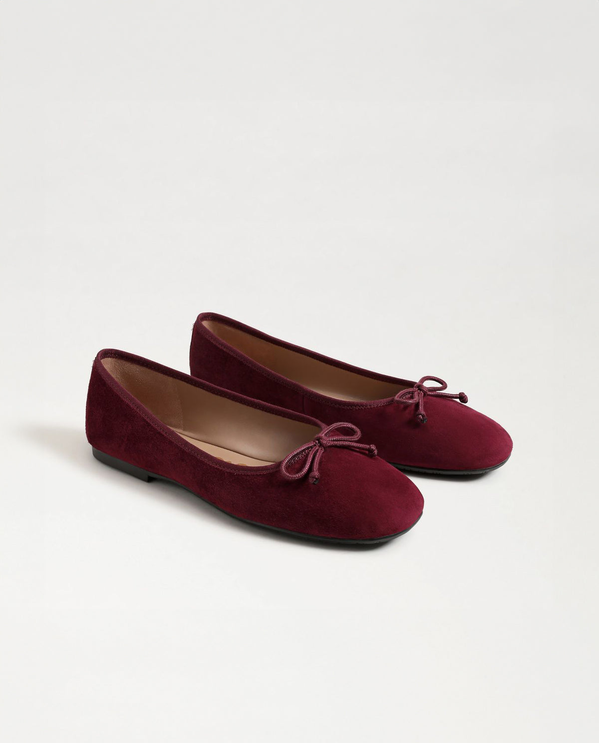 Alie Bow Ballet Flat in French Merlot