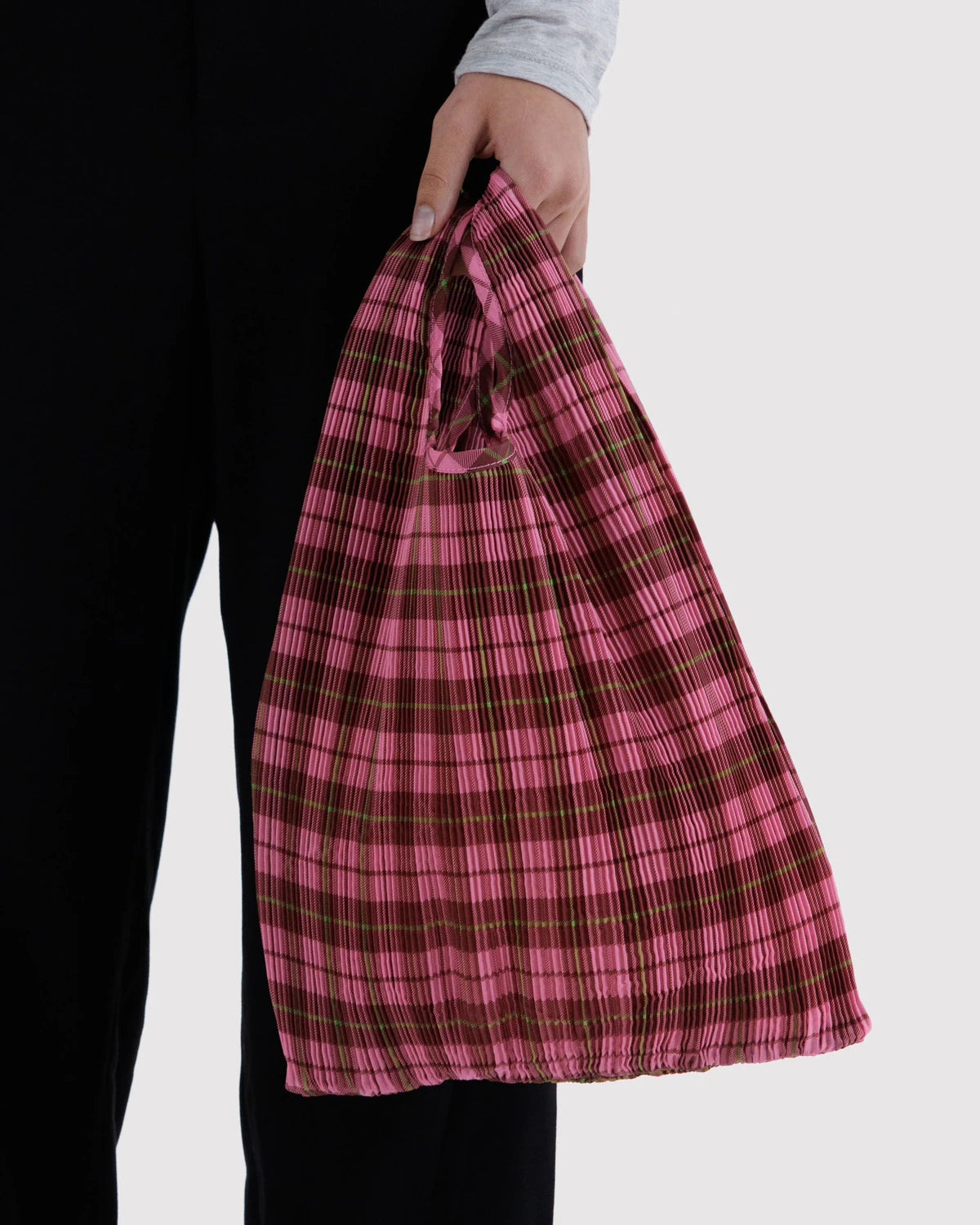 Pleated Baggu in Azalea Pink Tartan