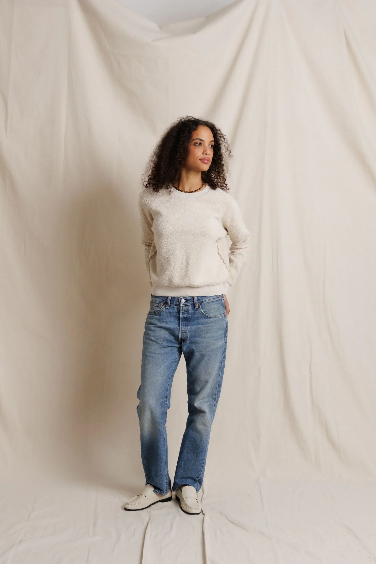 Perfect White Tee Ziggy Sweatshirt in Whitecap Grey, view 4
