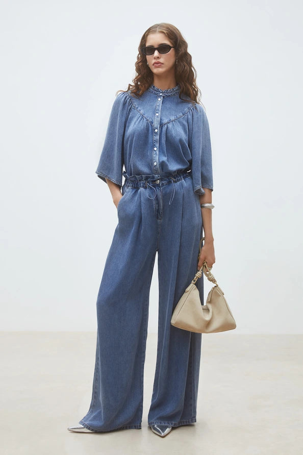 Reese Oversized High-Waisted Jeans