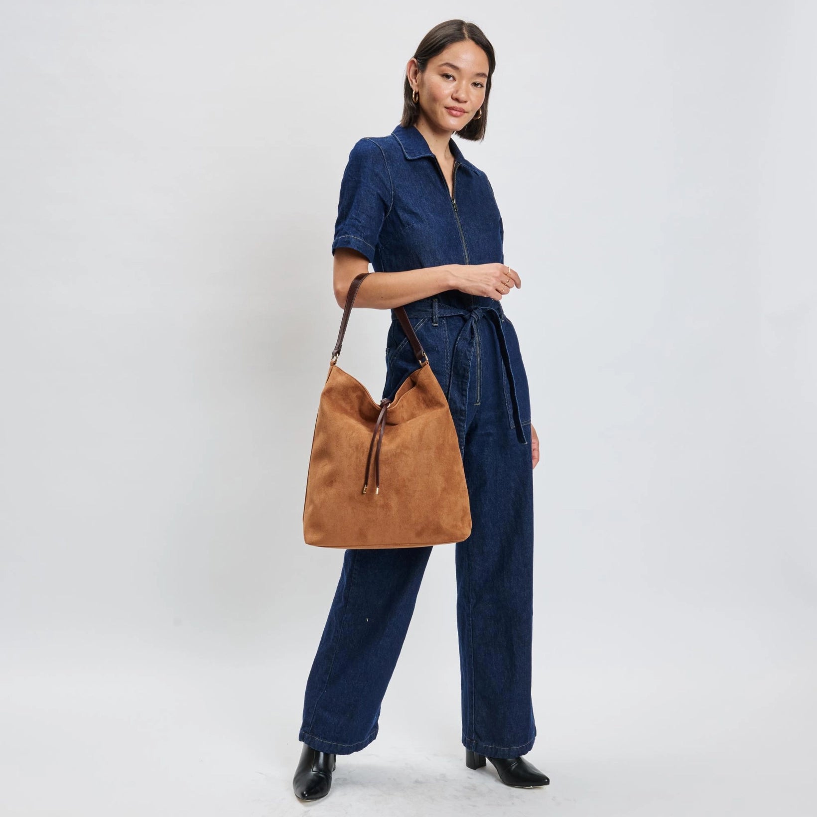 Felicity Hobo Bag in Cognac