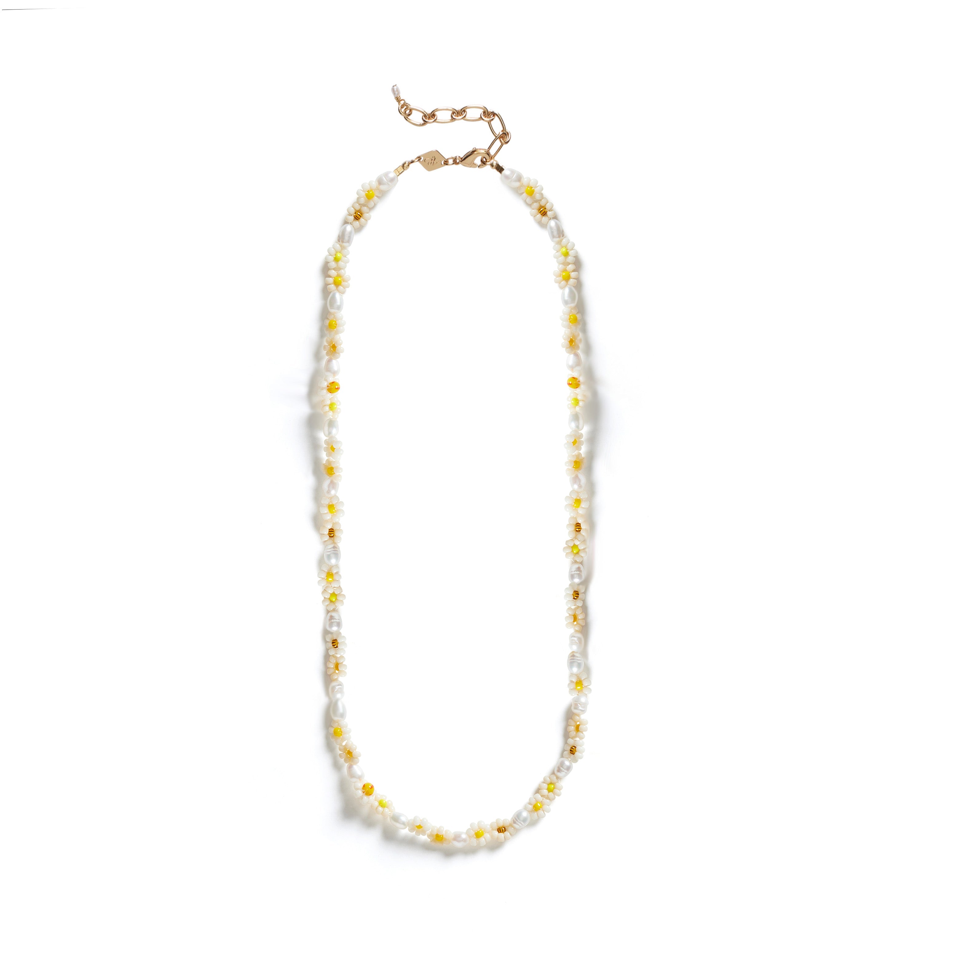 Daisy Flower Necklace — front view