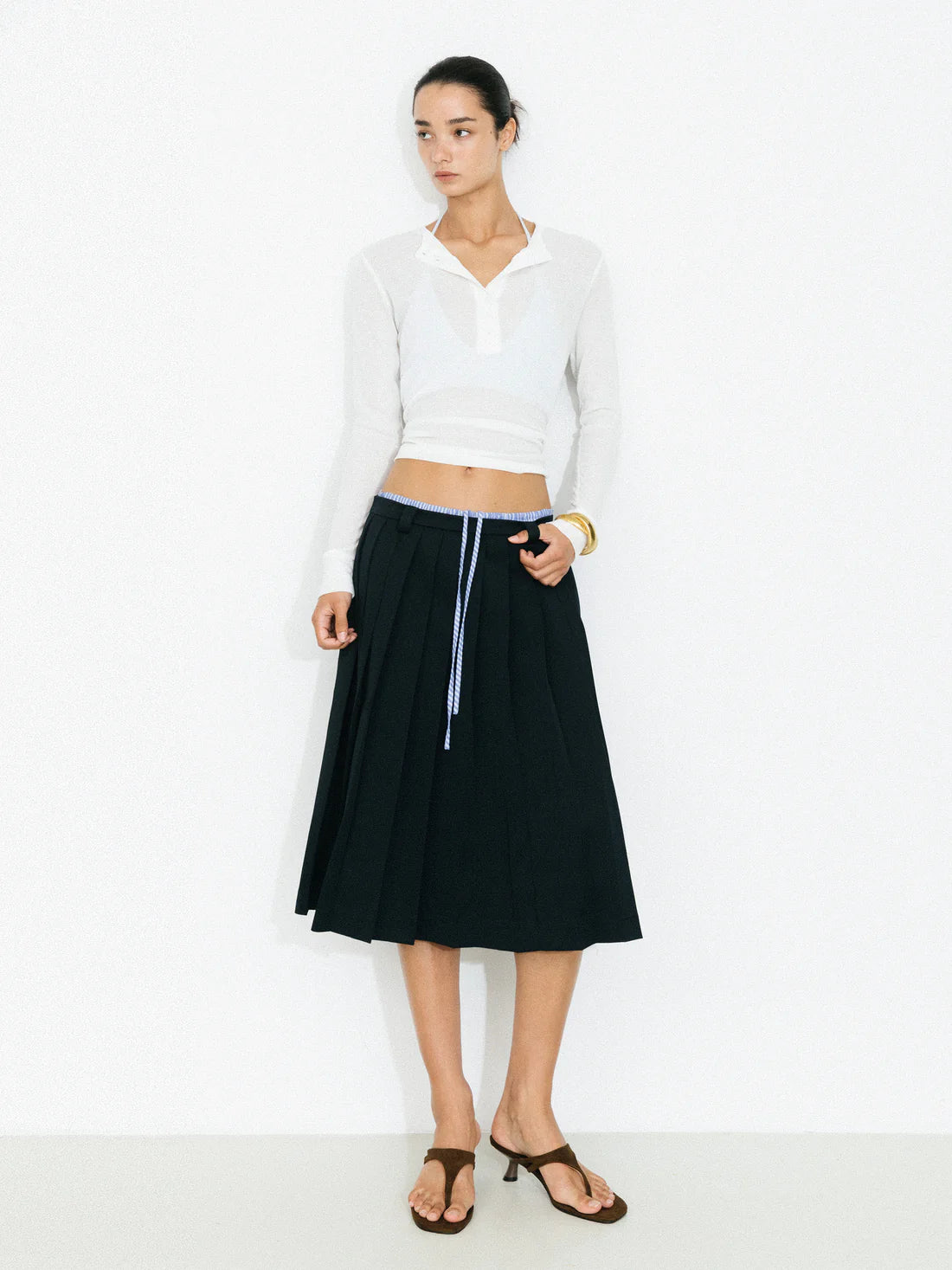 Double Waistband Contrast Pleated Skirt in Navy — view 4