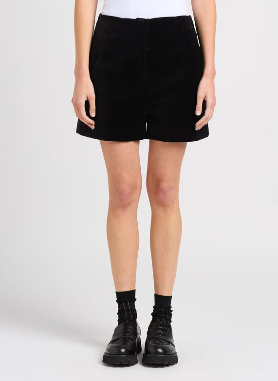 Billy Velvet Short in Noir