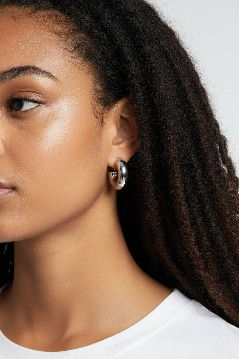 Polished Hollow Daily Hoop Earrings in Silver