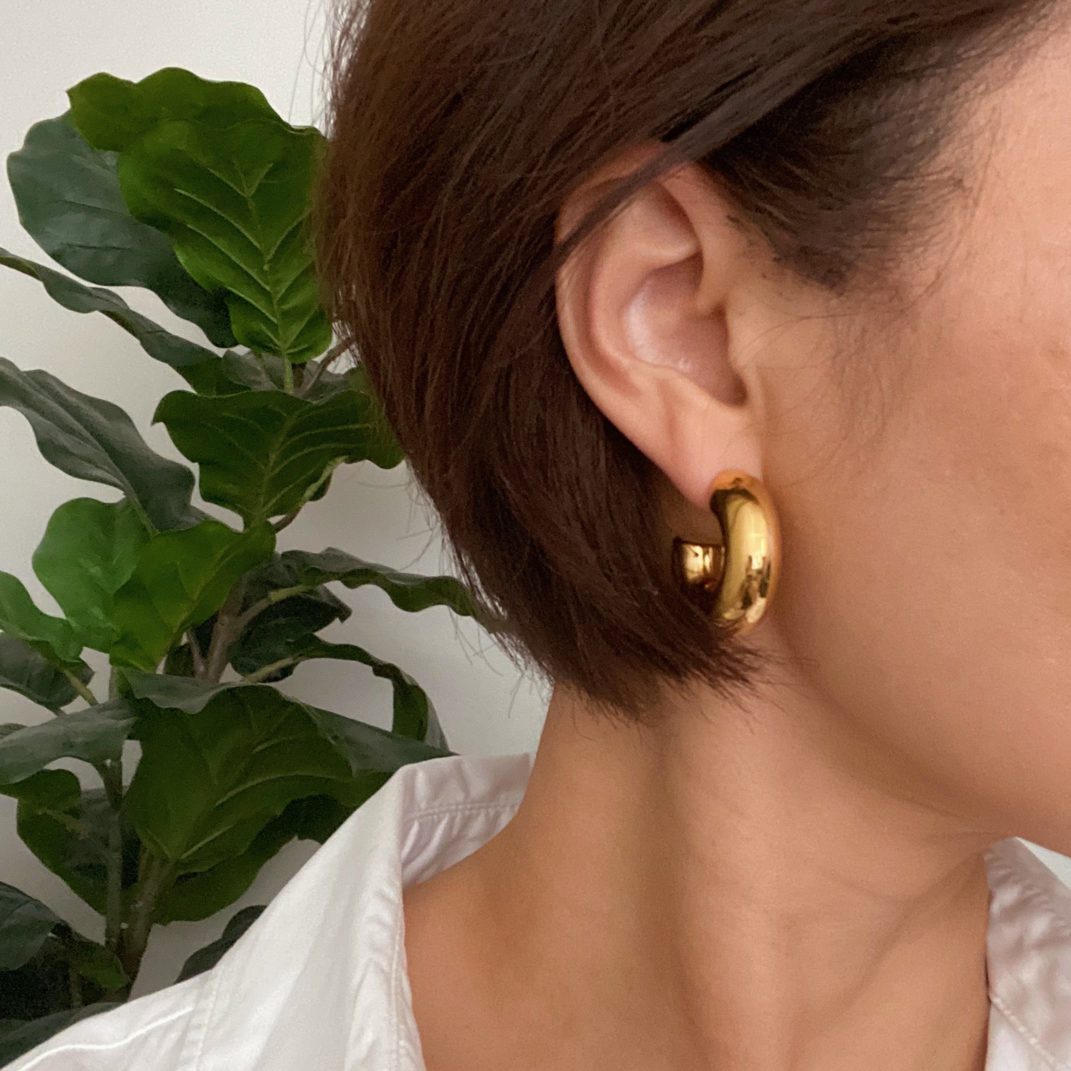 Polished Hollow Daily Hoop Earrings — view 8