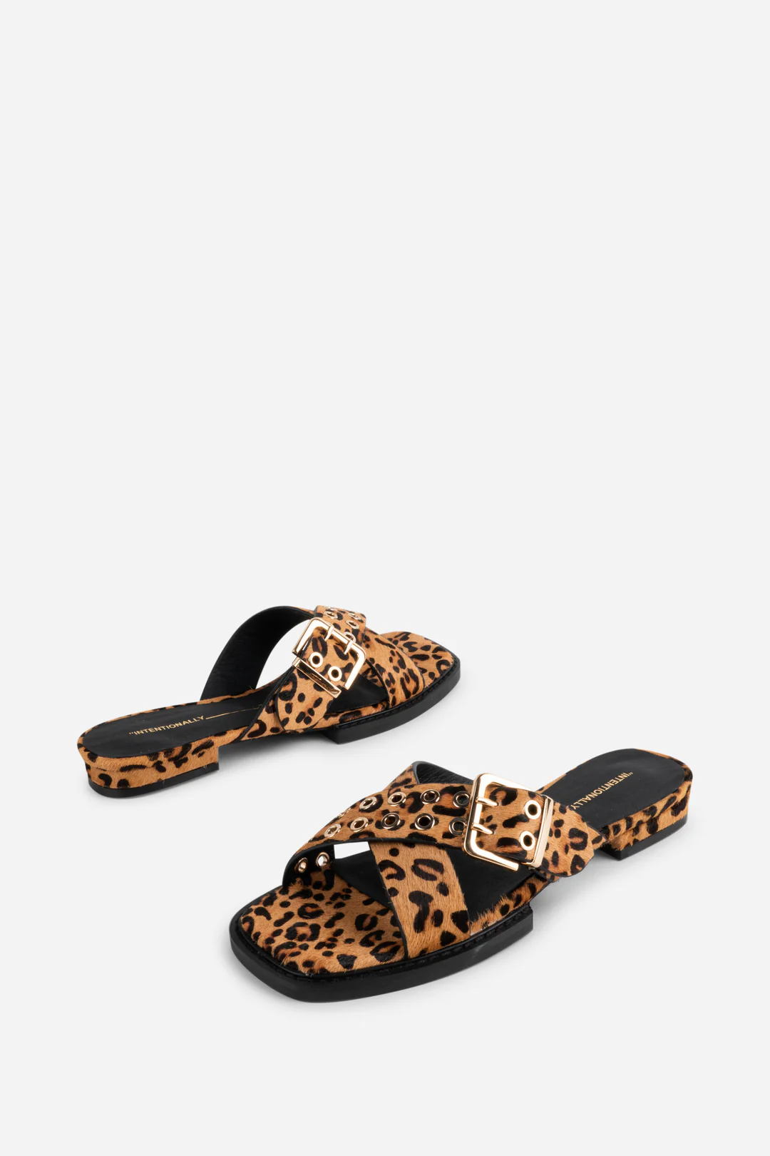 Clipz Eyelet Slide Sandal in Leopard — view 4