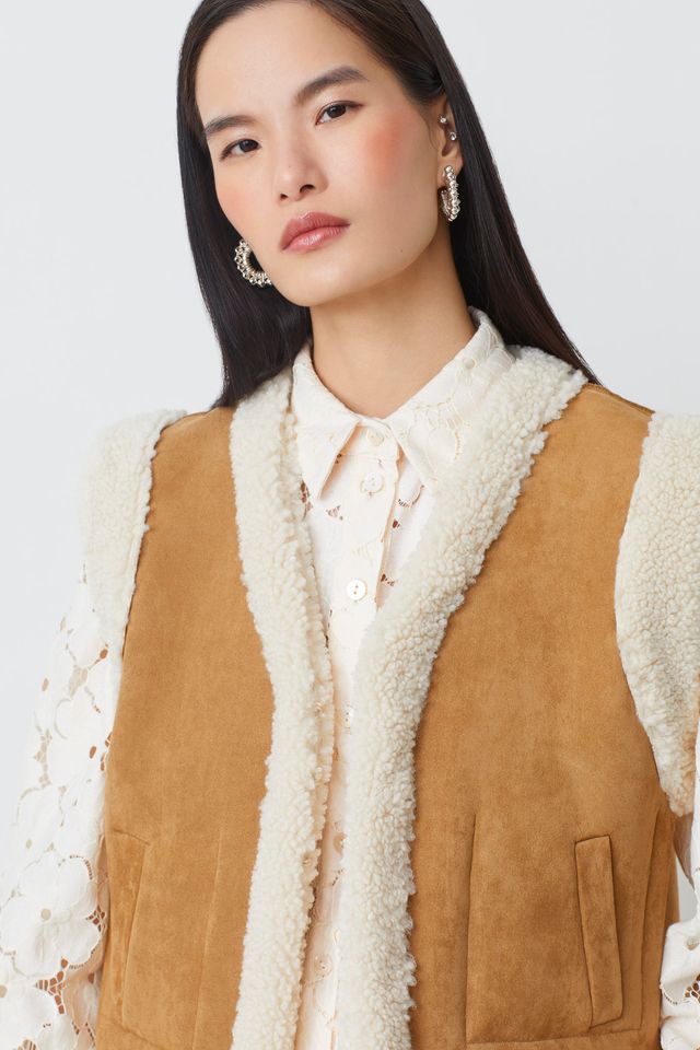 Dual Vest in Camel