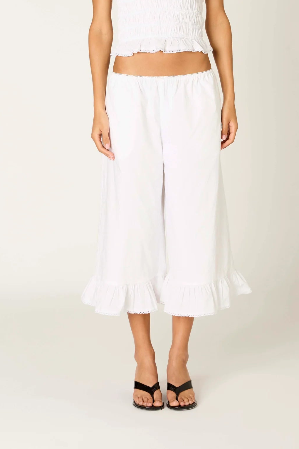 Viento Pant in White