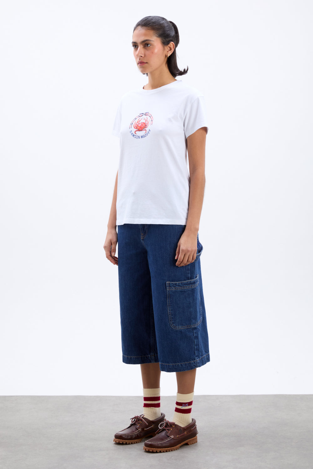 Crabby Bow Shrunken Tee in White