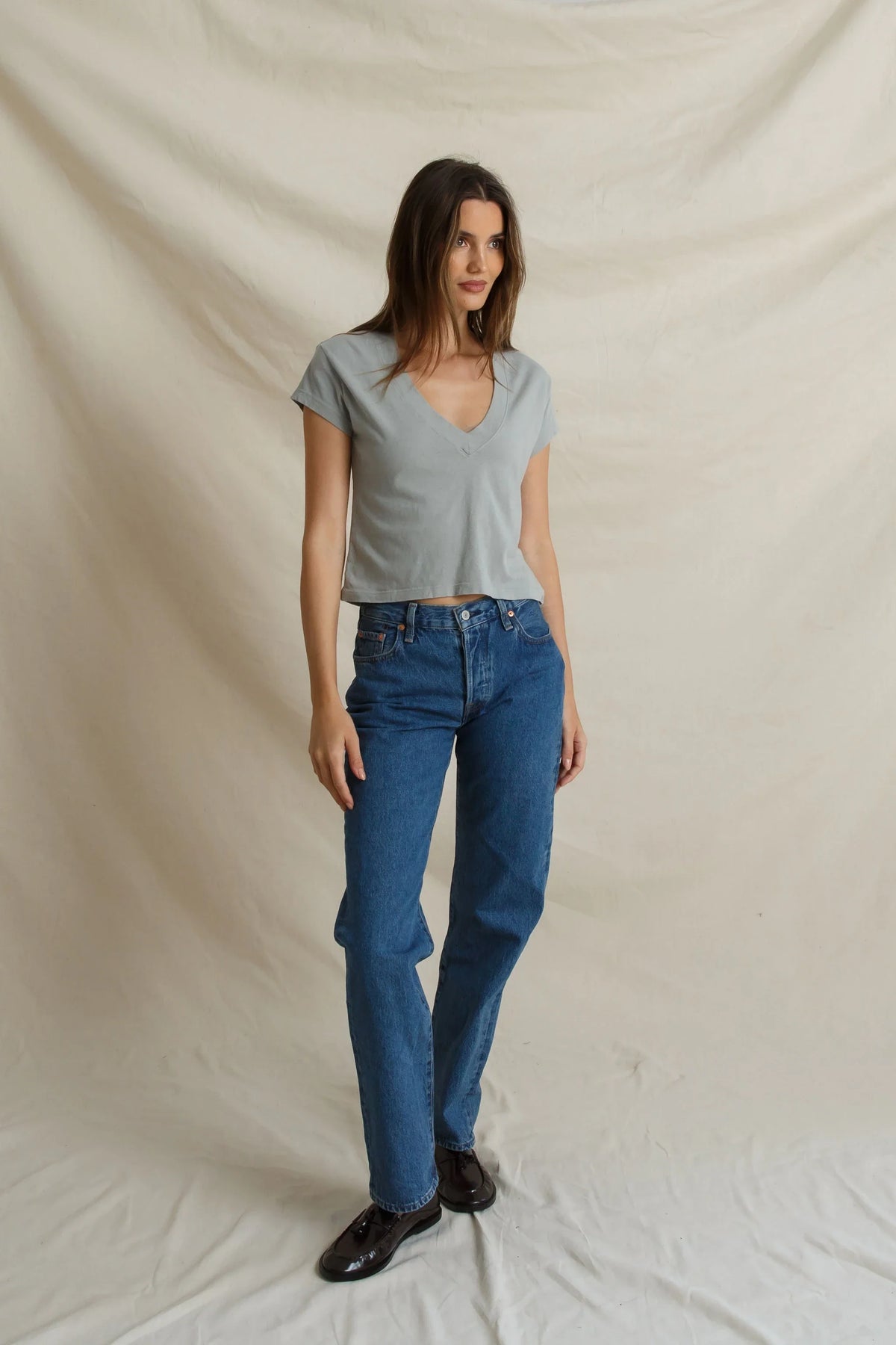 Alanis Recycled Cotton V Neck Tee in Griffin Gray, full length on model with jeans