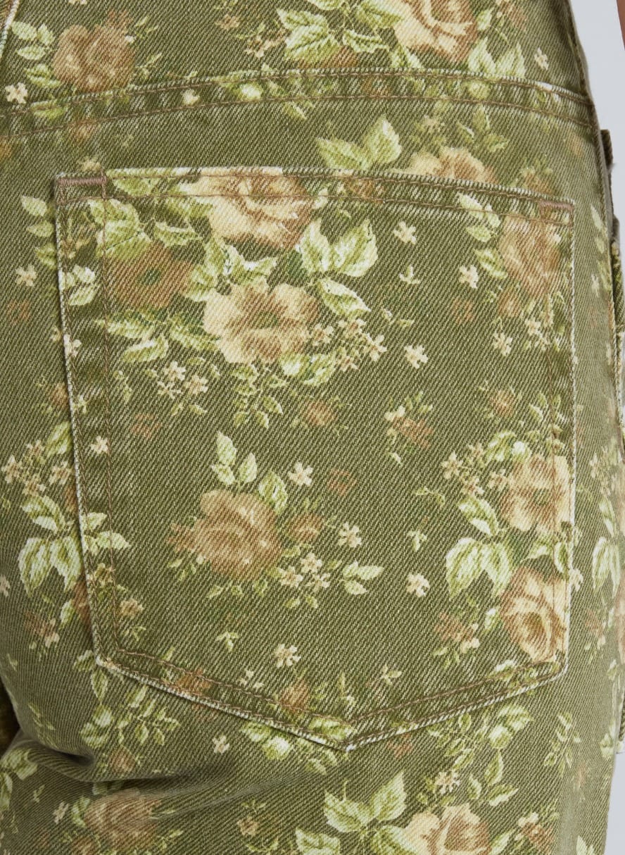 Twisted Barrel Pant in Floral Camo — pocket and print detail