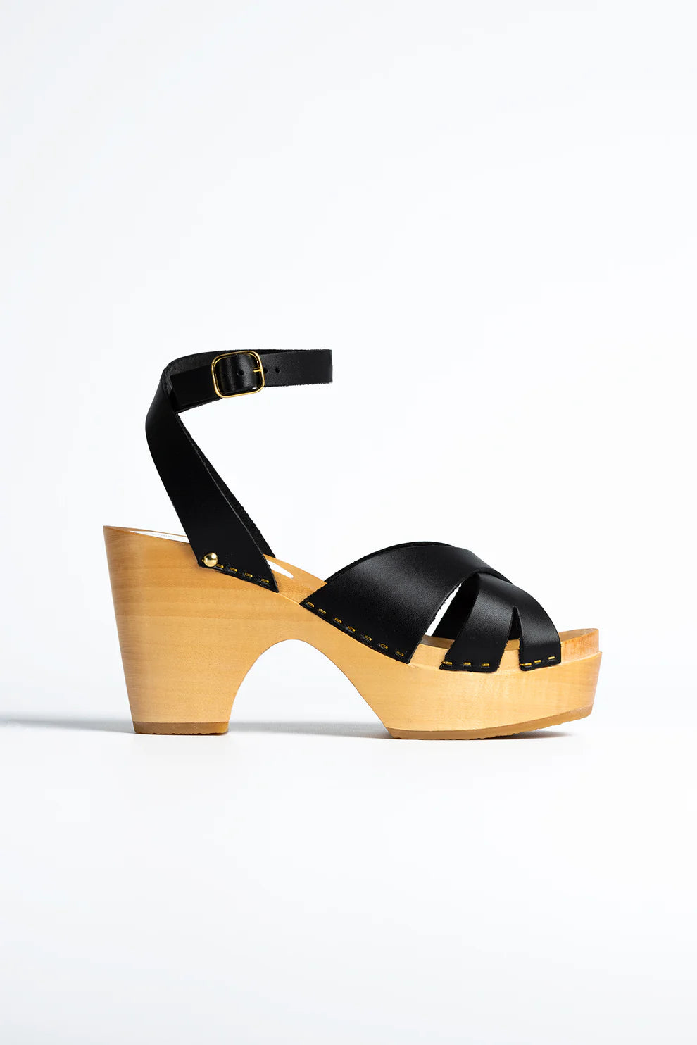 Yppie Vegetal Sandals in Noir