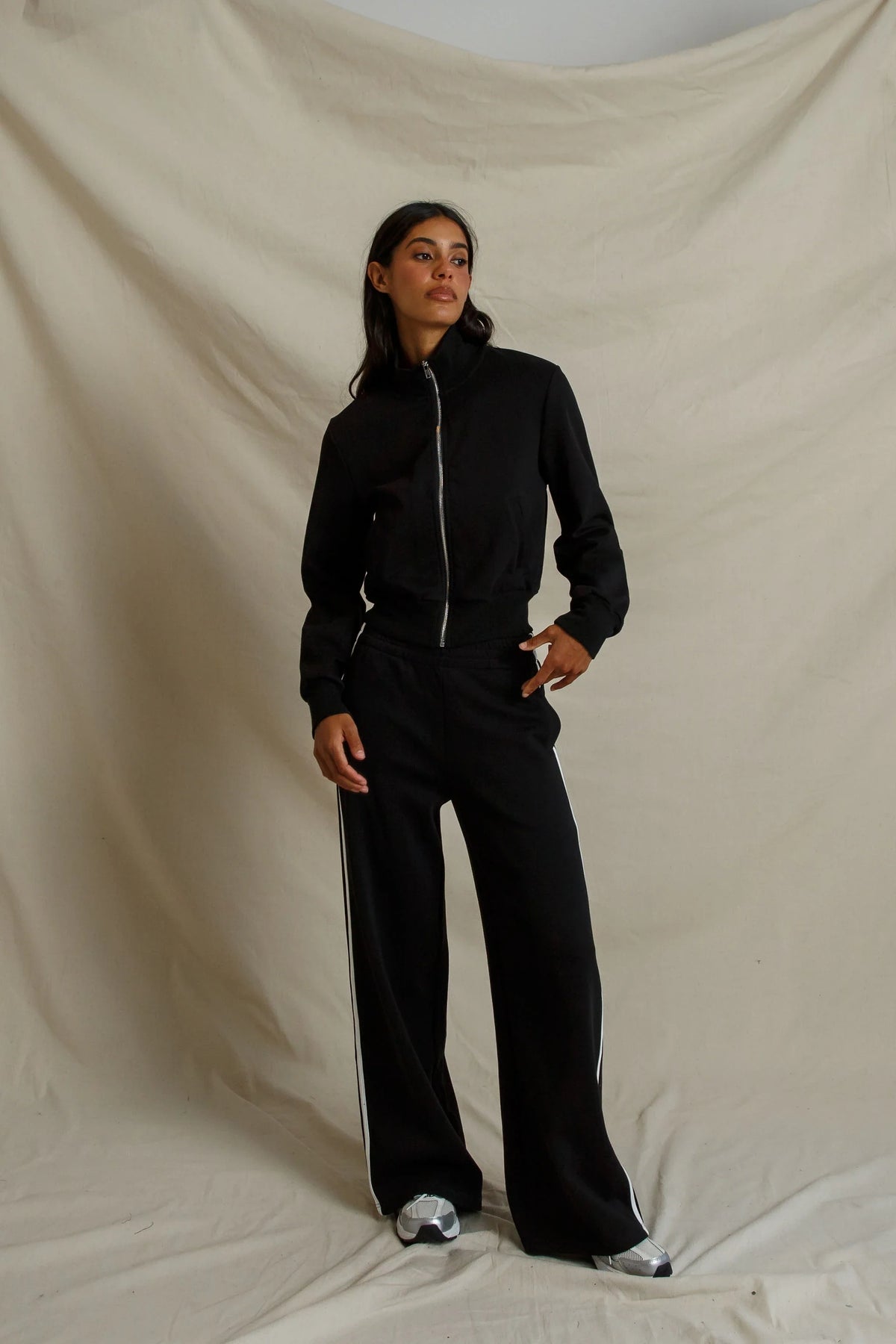 Mikos Pureform Wide Leg Pant in True Black - view 6