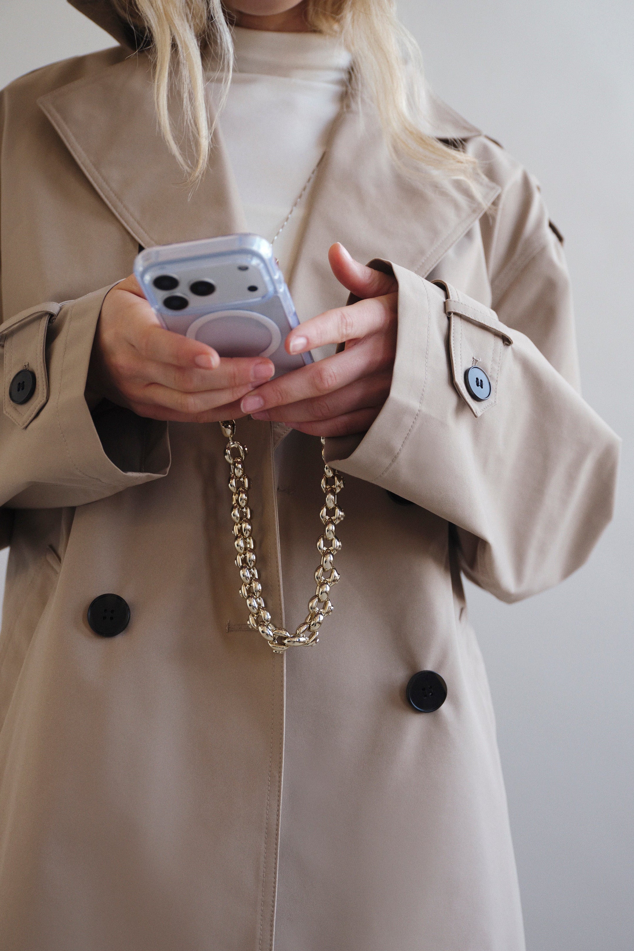 Bubble Chain Wristlet Phone Strap in Gold — front view