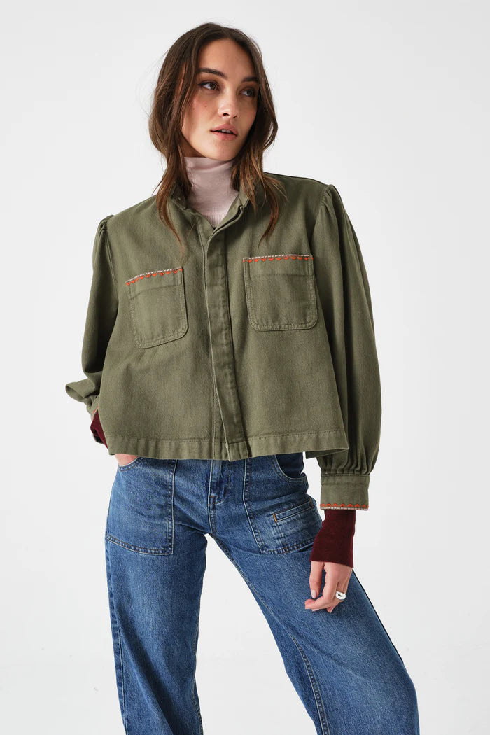 ★2023FW新作★KIRSH★UNI POINT POCKET CROP JACKET Dear Neighbor| Ziggy Cropped Jacket in Khaki | Seventy Mochi |