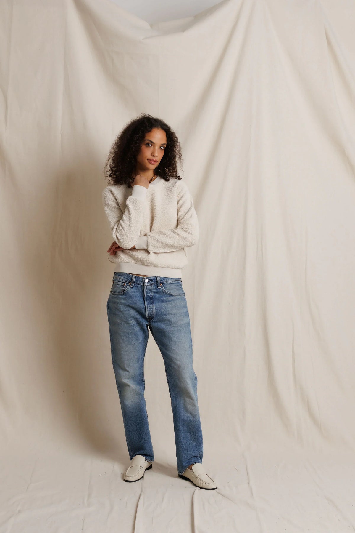Perfect White Tee Ziggy Sweatshirt in Whitecap Grey, view 5